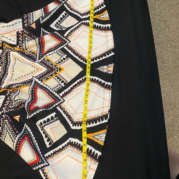 Geometric Patterned Dress - Black, White, Red, Yellow - Picture 5 of 7